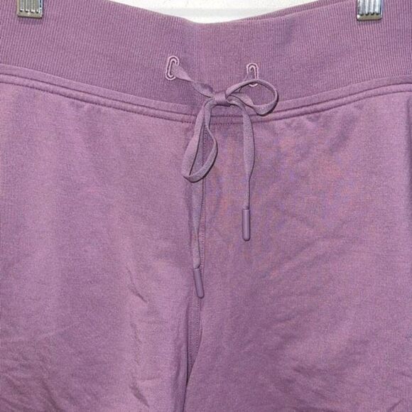 Lululemon Athletica Shorts Lululemon Every Moment Short 3.5” Light Purple Size 1 - Picture 3 of 10